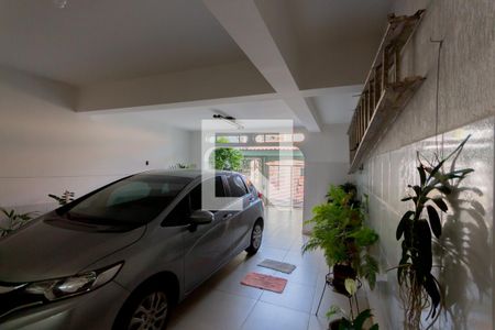 Casa à venda com 231m², 3 quartos e 2 vagas Casa à venda com 231m², 3 quartos e 2 vagasGaragem