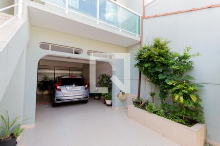Casa à venda com 231m², 3 quartos e 2 vagas Casa à venda com 231m², 3 quartos e 2 vagasGaragem