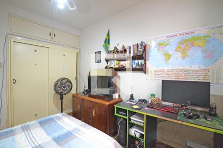 Quarto 1 de apartamento à venda com 3 quartos, 94m² em Santana, Porto Alegre
