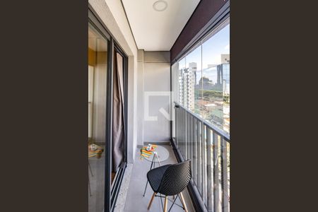 Apartamento à venda com 23m², 1 quarto e sem vaga Apartamento à venda com 23m², 1 quarto e sem vagaStudio - Varanda
