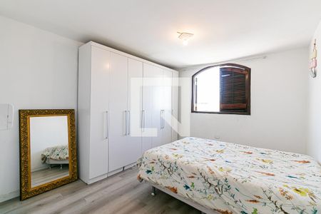 Dormitório 1 de casa à venda com 2 quartos, 140m² em Vila Euthalia, São Paulo