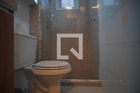 Banheiro de apartamento para alugar com 2 quartos, 58m² em Industrial, Novo Hamburgo