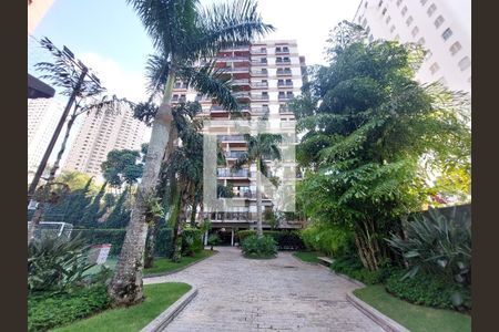 Apartamento para alugar com 147m², 4 quartos e 3 vagas Apartamento para alugar com 147m², 4 quartos e 3 vagasFacha do Bloco
