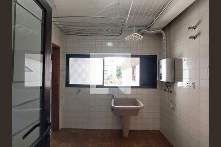 Apartamento para alugar com 147m², 4 quartos e 3 vagas Apartamento para alugar com 147m², 4 quartos e 3 vagasÁrea de Serviço