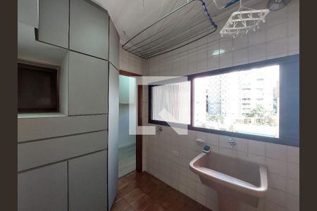 Apartamento para alugar com 147m², 4 quartos e 3 vagas Apartamento para alugar com 147m², 4 quartos e 3 vagasÁrea de Serviço