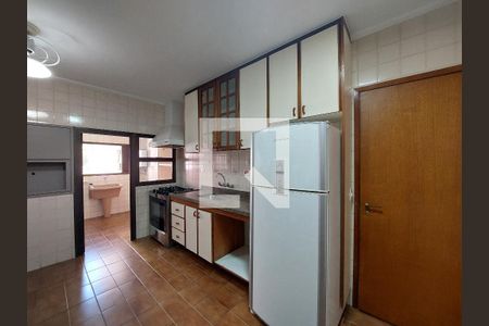 Apartamento para alugar com 147m², 4 quartos e 3 vagas Apartamento para alugar com 147m², 4 quartos e 3 vagasCozinha