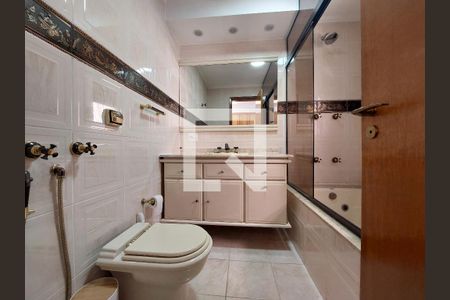 Apartamento para alugar com 147m², 4 quartos e 3 vagas Apartamento para alugar com 147m², 4 quartos e 3 vagasBanheiro 2