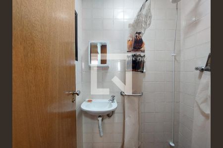 Apartamento para alugar com 147m², 4 quartos e 3 vagas Apartamento para alugar com 147m², 4 quartos e 3 vagasBanheiro na Área de Serviço