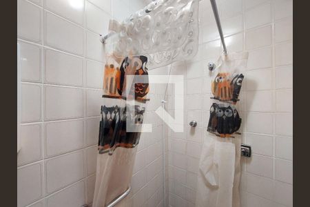 Banheiro na Área de Serviço de apartamento para alugar com 4 quartos, 147m² em Vila Sofia, São Paulo