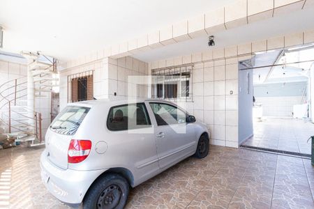 Casa à venda com 182m², 4 quartos e 4 vagas Casa à venda com 182m², 4 quartos e 4 vagasGaragem