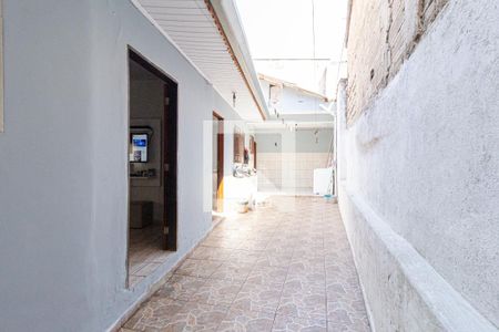 Casa à venda com 182m², 4 quartos e 4 vagas Casa à venda com 182m², 4 quartos e 4 vagasQuintal