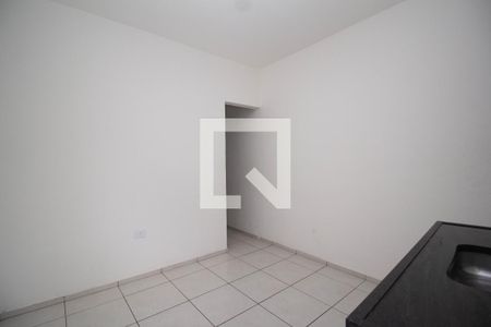 Cozinha de kitnet/studio para alugar com 1 quarto, 25m² em Vila Hebe, São Paulo