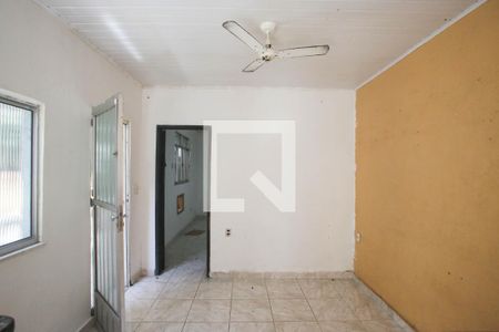 Sala de casa à venda com 1 quarto, 70m² em Taquara, Rio de Janeiro