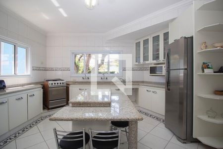 Casa à venda com 450m², 4 quartos e 4 vagasCozinha