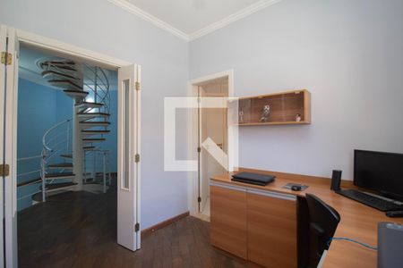 Casa à venda com 450m², 4 quartos e 4 vagasQuarto 2 - Suíte 2 