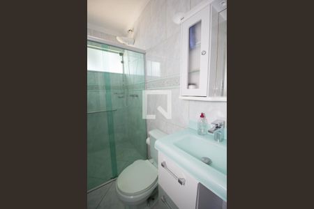 Casa à venda com 450m², 4 quartos e 4 vagasBanheiro de Serviço