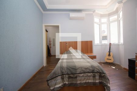 Casa à venda com 450m², 4 quartos e 4 vagasQuarto 1 - Suíte 1