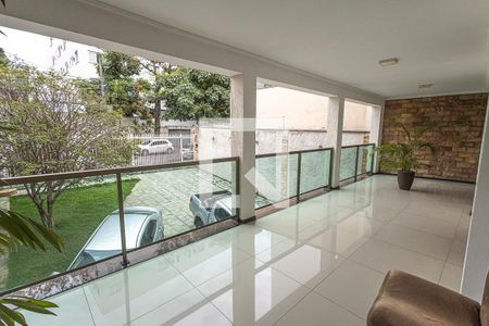 Varanda de casa para alugar com 7 quartos, 570m² em São Luiz, Belo Horizonte