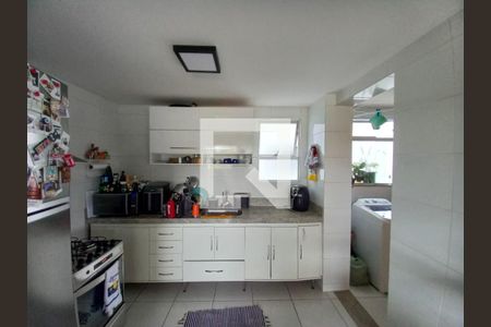Apartamento à venda com 85m², 3 quartos e 2 vagasCozinha