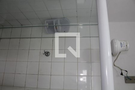 Banheiro de apartamento para alugar com 1 quarto, 45m² em Itapuã, Salvador