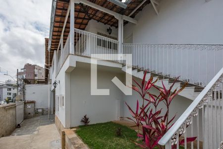 Casa à venda com 600m², 5 quartos e 4 vagasEntrada