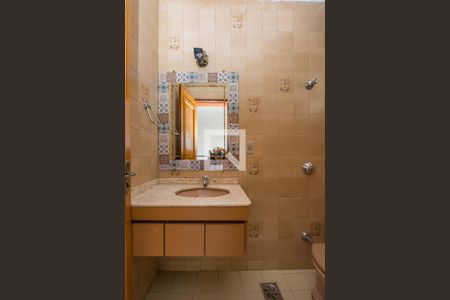 Casa à venda com 600m², 5 quartos e 4 vagasLavabo