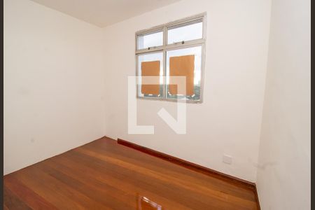 Apartamento à venda com 95m², 3 quartos e 2 vagasQuarto