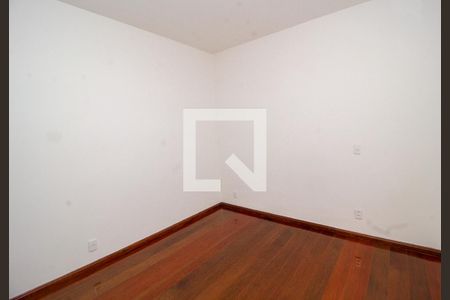 Apartamento à venda com 95m², 3 quartos e 2 vagasQuarto