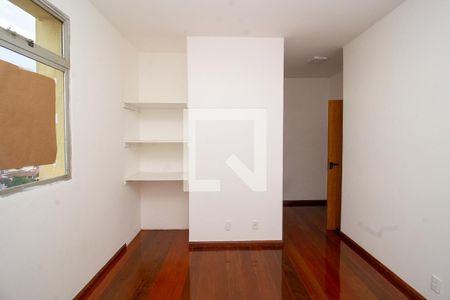 Apartamento à venda com 95m², 3 quartos e 2 vagasQuarto