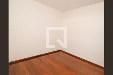 Apartamento à venda com 95m², 3 quartos e 2 vagasQuarto