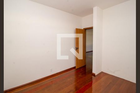 Apartamento à venda com 95m², 3 quartos e 2 vagasQuarto