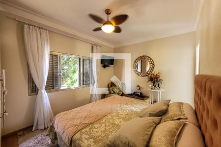 Casa à venda com 250m², 4 quartos e 3 vagasQuarto 4 - Suíte