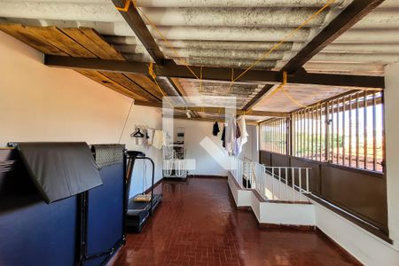 Casa à venda com 250m², 4 quartos e 3 vagasTerraço