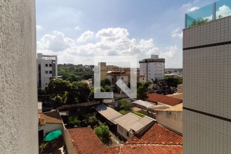 Apartamento à venda com 182m², 3 quartos e 2 vagasVista do quarto 2