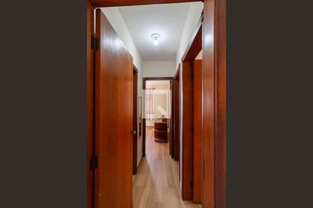 Corredor de apartamento para alugar com 3 quartos, 182m² em Castelo, Belo Horizonte