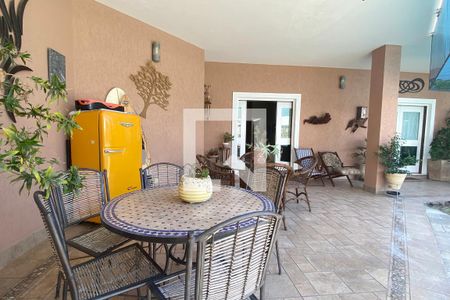 Casa de condomínio à venda com 462m², 4 quartos e 4 vagasVaranda da Sala