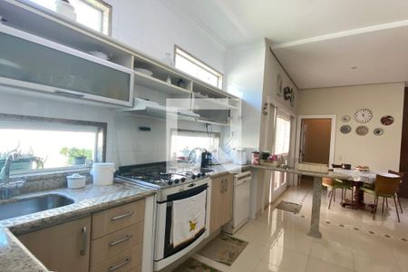 Casa de condomínio à venda com 462m², 4 quartos e 4 vagasCozinha