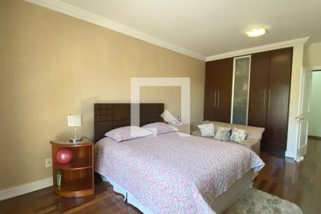 Casa de condomínio à venda com 462m², 4 quartos e 4 vagasSuíte 1