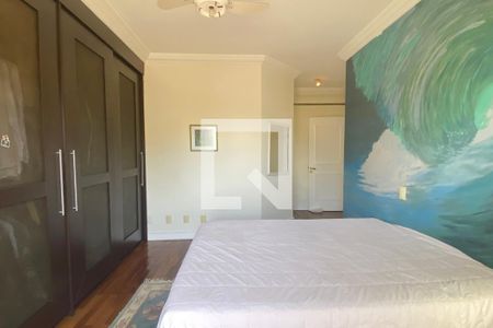 Casa de condomínio à venda com 462m², 4 quartos e 4 vagasSuíte 2