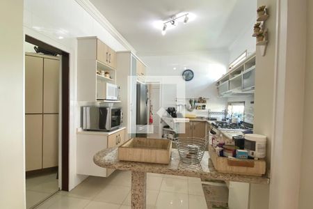 Casa de condomínio à venda com 462m², 4 quartos e 4 vagasCozinha