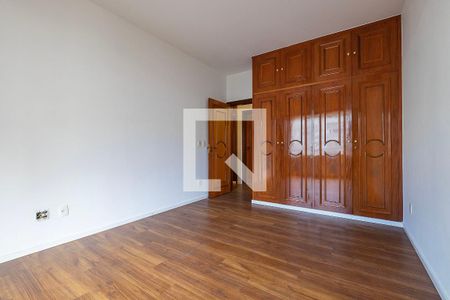 Apartamento para alugar com 300m², 4 quartos e 3 vagas Apartamento para alugar com 300m², 4 quartos e 3 vagasQuarto 4