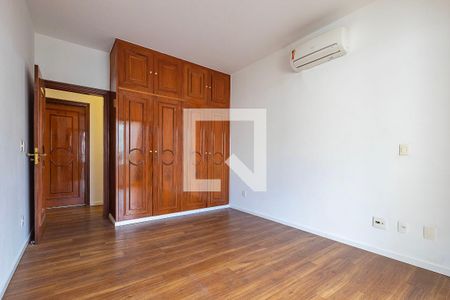 Apartamento para alugar com 300m², 4 quartos e 3 vagas Apartamento para alugar com 300m², 4 quartos e 3 vagasQuarto 4
