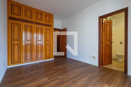 Apartamento para alugar com 300m², 4 quartos e 3 vagas Apartamento para alugar com 300m², 4 quartos e 3 vagasSuíte 2