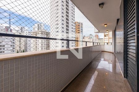Apartamento para alugar com 300m², 4 quartos e 3 vagas Apartamento para alugar com 300m², 4 quartos e 3 vagasQuarto 4 - Varanda