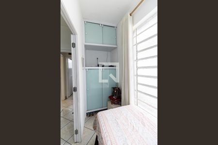 Casa à venda com 201m², 4 quartos e 3 vagas Casa à venda com 201m², 4 quartos e 3 vagasQuarto 4