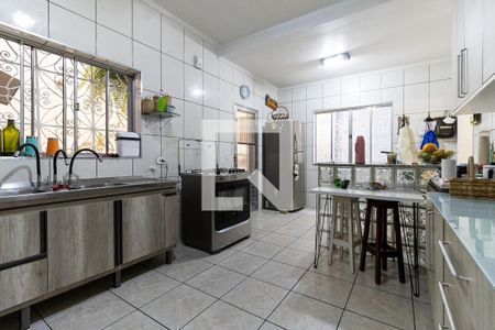 Casa à venda com 201m², 4 quartos e 3 vagas Casa à venda com 201m², 4 quartos e 3 vagasCozinha