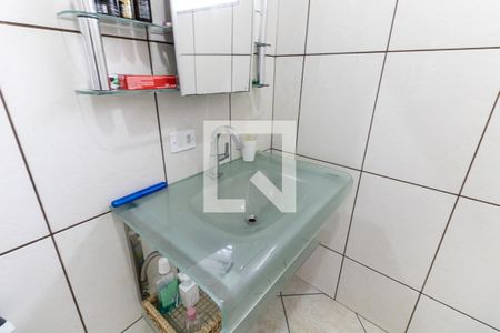 Casa à venda com 201m², 4 quartos e 3 vagas Casa à venda com 201m², 4 quartos e 3 vagasBanheiro Social