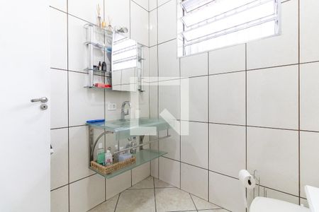 Casa à venda com 201m², 4 quartos e 3 vagas Casa à venda com 201m², 4 quartos e 3 vagasBanheiro Social