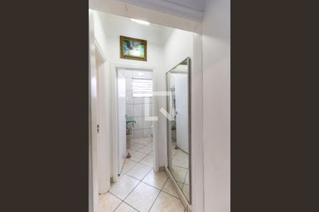 Casa à venda com 201m², 4 quartos e 3 vagas Casa à venda com 201m², 4 quartos e 3 vagasCorredor