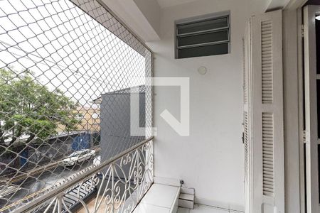 Casa à venda com 201m², 4 quartos e 3 vagas Casa à venda com 201m², 4 quartos e 3 vagasVaranda do Quarto 2